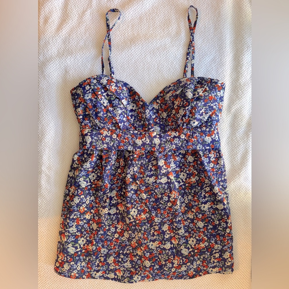 NWT Forever 21 Floral Tank Top - Size Small